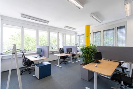 Image 1 of Andys.cc - 125 Anton-Baumgartner-Strasse, 1230 - Vienna