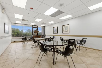 Image 1 of Boxer Workstyle - 2340 S Arlington Heights Rd, 60005 - Arlington Heights