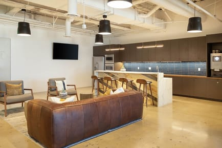 Image 2 of Premier Workspaces - ELS - El Segundo - CA - 222 N. Pacific Coast Highway - 222 N Sepulveda Blvd