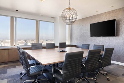 Image 4 of Premier Workspaces - ELS - El Segundo - CA - 222 N. Pacific Coast Highway - 222 N Sepulveda Blvd