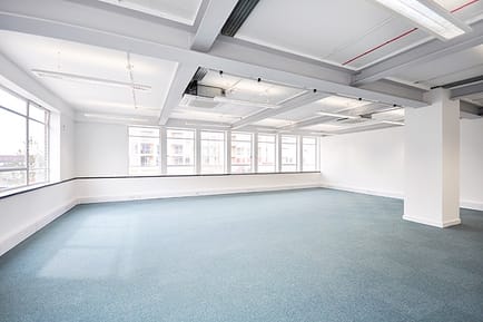 Image 2 of Workspace (Managed 317 - 1,060 sqft) - Q West - Great West Road, TW8 - Brentford