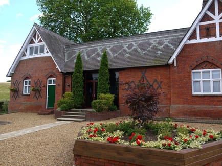 Image 4 of Warlies Park House - Horseshoe Hill, EN9 - Waltham Abbey