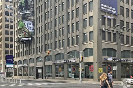 Image 10 of Workspace Offices - 131 Varick Street, New York