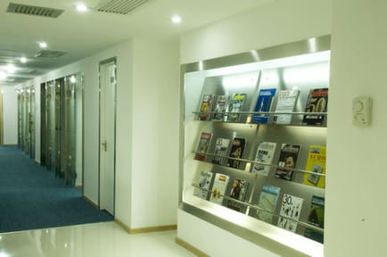 Image 2 of Sureunit - North Tower - Hubei Bldg, Binhe Rd - Shenzhen
