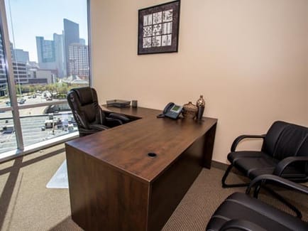 Image 4 of Regus - Park Seventeen Center - McKinney Ave - 75201 - Dallas - TX