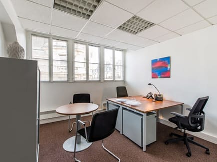 Image 5 of Regus - 57 Rue dAmsterdam, 75008 - Paris