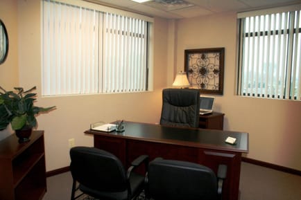 Image 2 of All American Business Centers - Lakeside Circle - Sterling Heights - MI