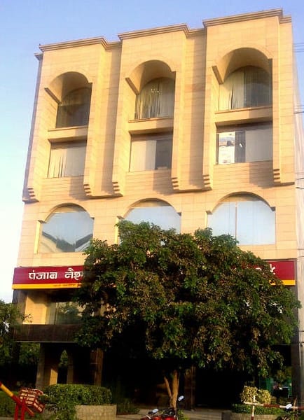 Image 1 of U&I Group :VR1 - SCO-83 - Sector 29, Gurgaon - Delhi NCR