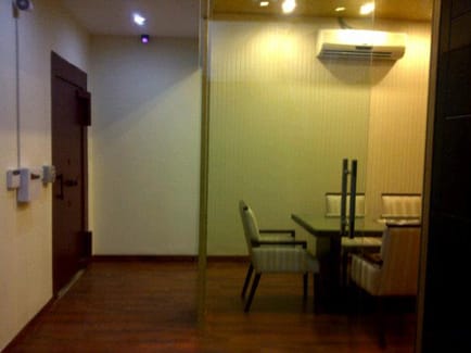 Image 3 of U&I Group :VR1 - SCO-83 - Sector 29, Gurgaon - Delhi NCR