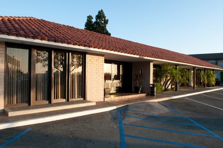 Image 1 of EsdiCorp - Airport Plaza Center II - 4540 Campus Drive - Newport Beach