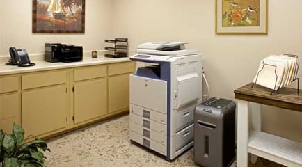 Image 5 of Collins Realty LLC - Collins Center - Hendersonville Road -  Fletcher - NC