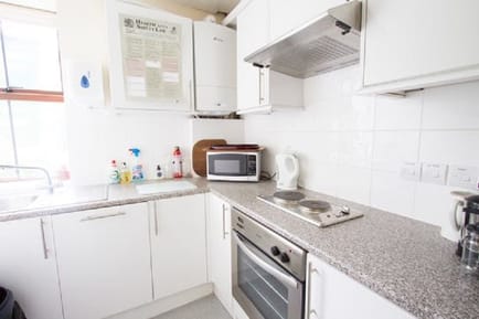 Image 4 of Kents Property - Clockhouse - Dogflud Way, GU9 - Farnham
