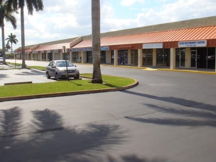 Image 2 of Global Management Trust - Palm Gate Plaza - 3951 North Haverhill Road - West Palm Beach - FL (Conventional 420-2,000Sqft)