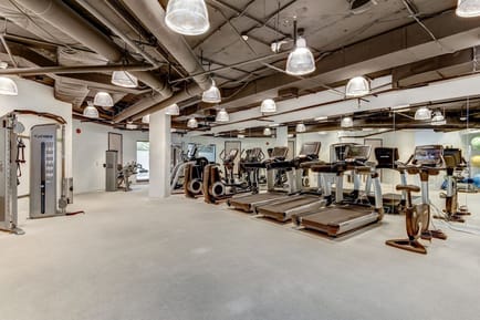 Image 6 of Carr Workplaces - Clarendon - 3033 Wilson Boulevard - Arlington - VA