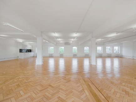 Image 4 of Workspace - (Kennington Park) Lincoln House - 1 -3 Brixton Road, SW9 - Oval (Office, Studio)