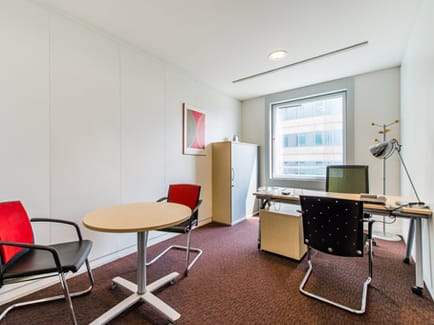 Image 4 of Regus - 9 / 11 Allée de l'Arche - La Défense Tour Egée -Courbevoie Cedex - Paris