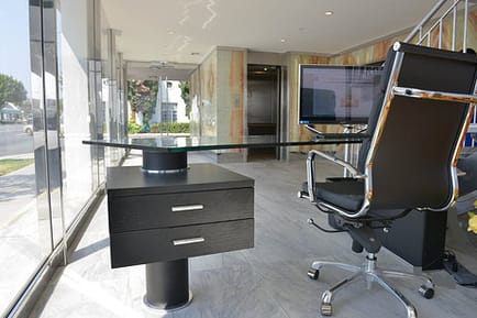 Image 3 of California Virtual - 8889 Olympic Blv - Beverly Hills - CA