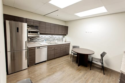 Image 2 of Simply Office - Waterfront Business Centre  - 220 - 145 Chadwick Court - North Vancouver - BC