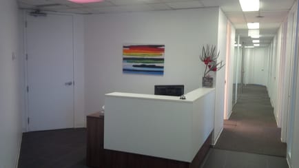 Image 2 of Greater Toronto Executive Centre - 2800 Skymark Avenue - Mississauga - ON