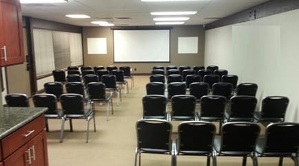 Image 6 of College Park Office Suites - 2611 SW 17th St - Topeka - KS