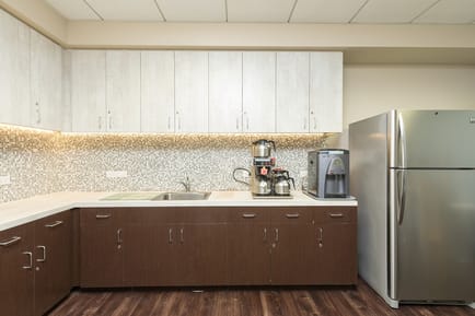 Image 4 of Premier Workspaces - SM3 - Santa Monica - CA - 401 Wilshire Boulevard