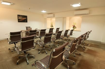 Image 10 of Fazlani Business Centre - Ismail Building - D N Road - Mumbai