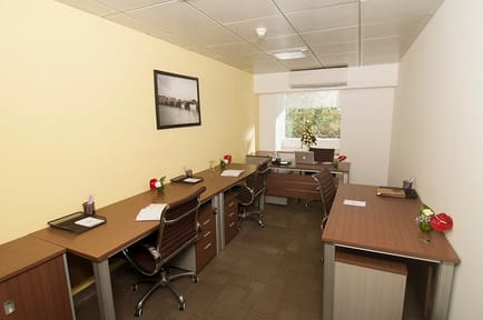 Image 16 of Fazlani Business Centre - Ismail Building - D N Road - Mumbai