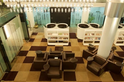 Image 3 of Fazlani Business Centre - Ismail Building - D N Road - Mumbai
