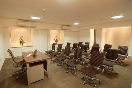 Image 9 of Fazlani Business Centre - Ismail Building - D N Road - Mumbai