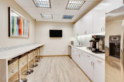 Image 5 of Quest Workspaces  - Miami Tower - 100 SE Second Street