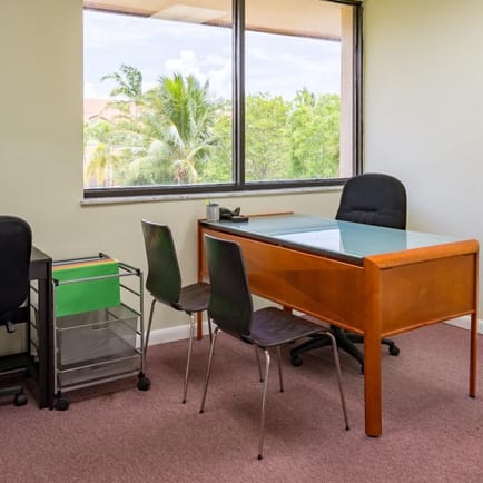 Image 4 of Goldbetter, Inc. - Professional Offices at the California Club - Ives Dairy Rd - Miami