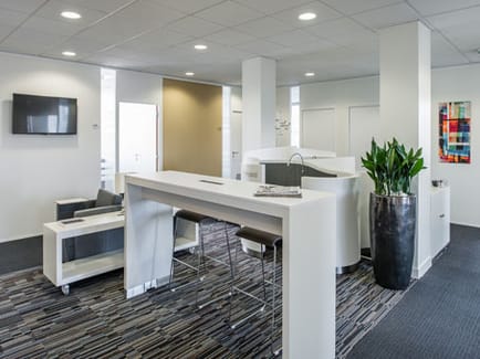 Image 5 of Regus - Courbevoie Parc des Couronnes - 19-21 Avenue Dubonnet - Courbevoie