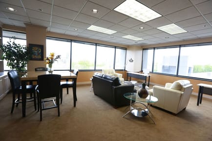 Image 5 of Executive Office Suites, Inc - 8200 Greensboro Dr - McLean - VA