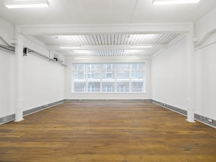Image 2 of Workspace (Managed 511 - 660 sqft) - The Record Hall - 16-16A Baldwin Gardens, EC1 - Hatton Garden (private)