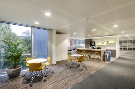 Image 5 of Regus - Lakeside Geneva Building - Chemin Jean-Baptiste Vandelle 3A - Versoix