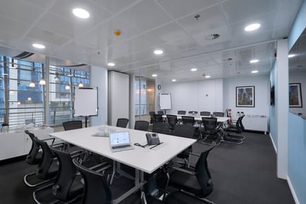 Image 2 of Regus - South Station Express - Fonsnylaan 46 - Sint-Gillis - Brussels