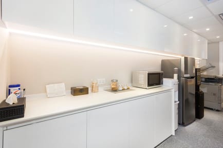 Image 2 of Arco City - East Town Building - 41 Lockhart Road - Wan Chai - Hong Kong