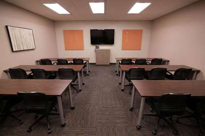 Image 3 of Officenters - 12800 Whitewater Dr - Minnetonka