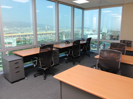 Image 2 of Universal Innovation Business Center - 178 MinQuan E. Road - Taipei