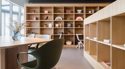 Image 2 of Spaces (Regus) - Shanghai Tower - 501 Middle Yincheng Road - Pudong District - Shanghai