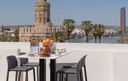 Image 1 of Centro de Negocios Cristina - Paseo de las Delicias 1 - Sevilla