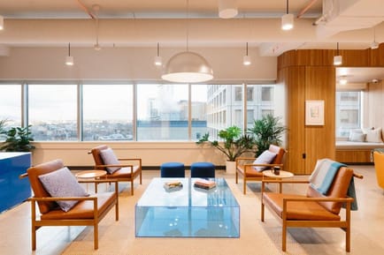 Image 2 of wework - Hudson's Bay Queen Street - 176 Yonge Street - Toronto - Ontario
