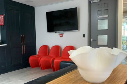 Image 6 of Officina-Office - 1 College Yard - 56 Winchester Avenue, NW6 - Kilburn