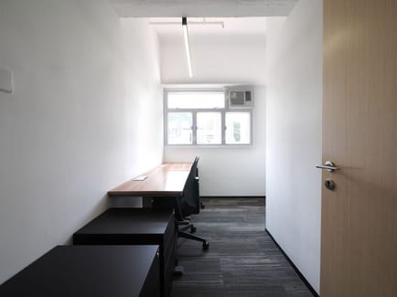 Image 7 of Three Commas - Kwai Bo Industrial Building - 40 Wong Chuk Hang Road - Aberdeen - Hong Kong