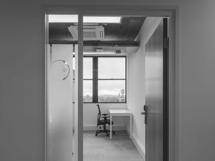 Image 5 of IWG (Regus) - The Grange - 100 High Street, N14 - Southgate