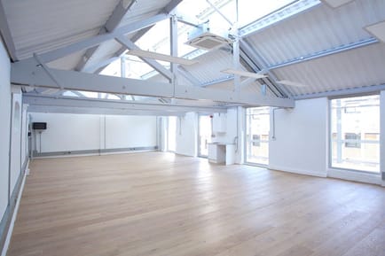 Image 6 of WB Properties - Islington Studio - 159-163 Malborough Road, N19 - Archway (3 yr min term)