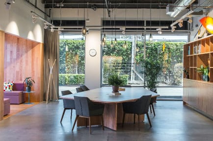 Image 7 of IWG (Spaces) - 25 Cabot Square, E14 - Canary Wharf