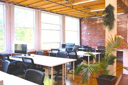 Image 4 of 7 Gate Ventures - 68 Water Street - Gastown - Vancouver - BC