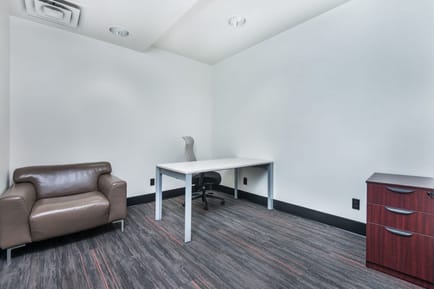 Image 12 of Simply - 404-999 Canada Pl - Vancouver