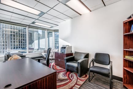 Image 19 of Simply - 404-999 Canada Pl - Vancouver